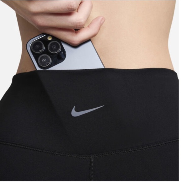 Nike Pants - Nike Dri-Fit womens size medium black Power High Rise Capri Leggings